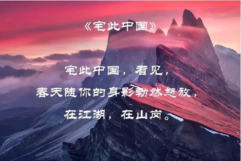 逃离残破的机舱