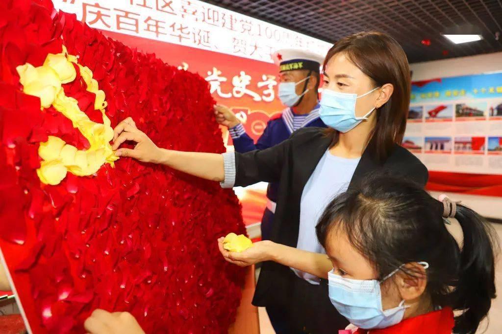 后宫揭秘：古时候皇帝洗澡是宫女伺候，还是太监伺候？游戏画面